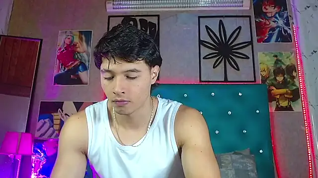 LiamAndrewzz online show from June 21, 2026, 4:37 am