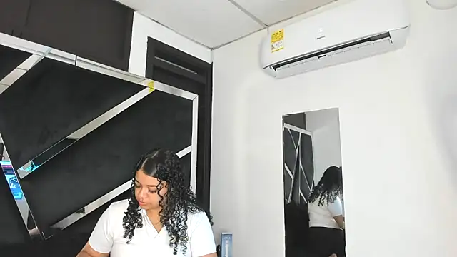 Rubyxht online show from November 21, 2025, 12:37 pm