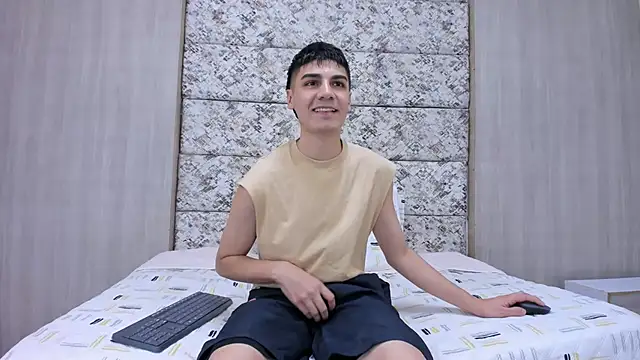 frank jhonsson online show from February 16, 2026, 6:59 pm