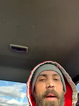 QueenM3 online show from November 27, 2025, 7:27 pm