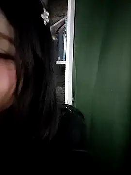 ElaRuil69 online show from September 18, 2025, 2:13 am