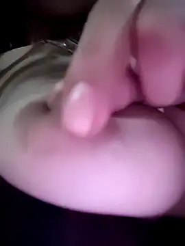 ElaRuil69 online show from November 30, 2025, 3:32 am