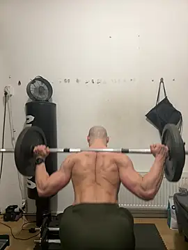 Snapshot of pesyelisa chatting on February 16, 2025, 5:37 pm pesyelisa online show from February 16, 2025, 5:37 pm