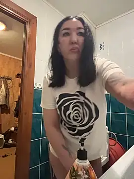 Snapshot of Naughtbaby_2025 chatting on February 27, 2026, 1:27 am Naughtbaby 2025 online show from February 27, 2026, 1:27 am