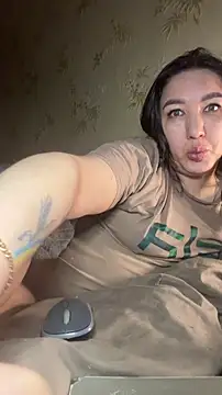 Snapshot of Naughtbaby_2025 chatting on March 18, 2026, 1:25 pm Naughtbaby 2025 online show from March 18, 2026, 1:25 pm