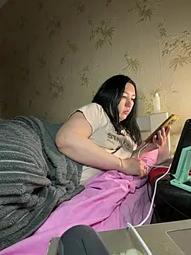 Snapshot of Naughtbaby_2025 chatting on April 9, 2026, 6:19 am Naughtbaby 2025 online show from April 9, 2026, 6:19 am