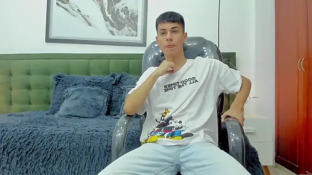 Johann sex online show from December 3, 2025, 5:00 pm