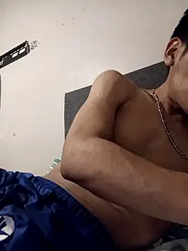 LeonRoots online show from December 19, 2025, 12:06 am