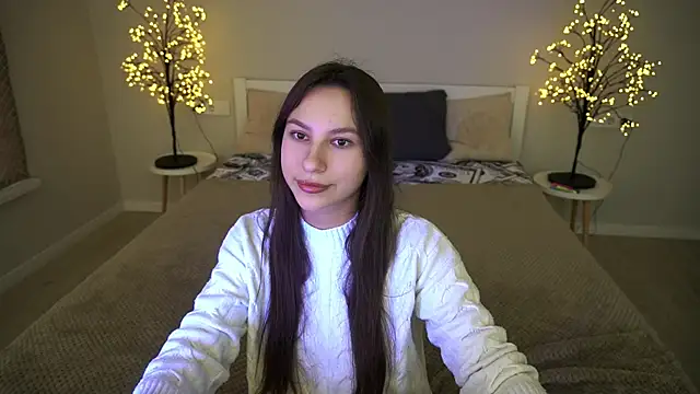 PaigePrado online show from November 7, 2025, 1:33 pm