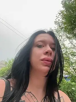 AlishaPrettyBlade online show from June 14, 2026, 7:54 am
