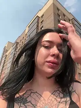 AlishaPrettyBlade online show from June 17, 2026, 3:09 am