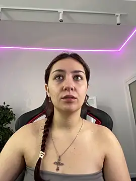Snapshot of AshleySkott_ chatting on September 15, 2025, 8:25 am AshleySkott  online show from September 15, 2025, 8:25 am