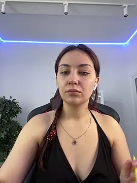 Snapshot of AshleySkott_ chatting on September 21, 2025, 8:27 am AshleySkott  online show from September 21, 2025, 8:27 am