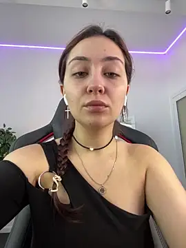 Snapshot of AshleySkott_ chatting on October 3, 2025, 8:33 am AshleySkott  online show from October 3, 2025, 8:33 am