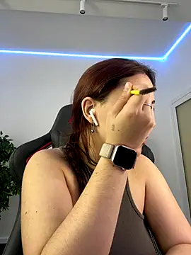 Snapshot of AshleySkott_ chatting on October 5, 2025, 8:23 am AshleySkott  online show from October 5, 2025, 8:23 am