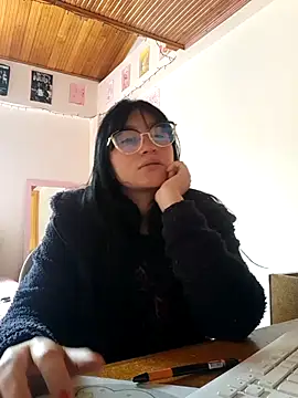 Arielle lov online show from October 23, 2025, 4:17 pm