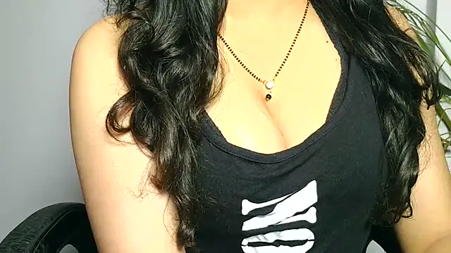 its siya online show from November 18, 2025, 3:05 pm