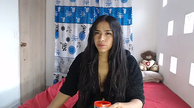Pamelagray69 online show from March 12, 2025, 12:04 pm