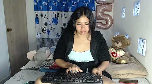 Pamelagray69 online show from March 21, 2025, 11:22 am