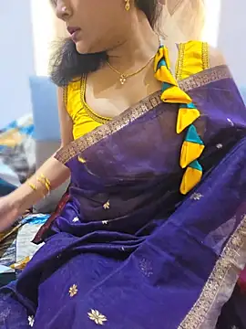 Snapshot of RealcoupleP chatting on March 13, 2026, 6:03 pm RealcoupleP online show from March 13, 2026, 6:03 pm