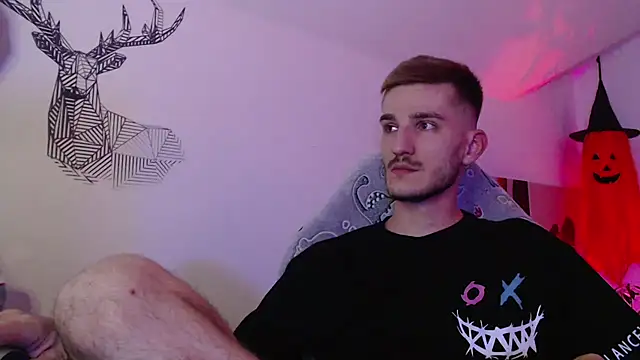 Snapshot of yoyoboy988 chatting on September 18, 2025, 4:31 pm yoyoboy988 online show from September 18, 2025, 4:31 pm