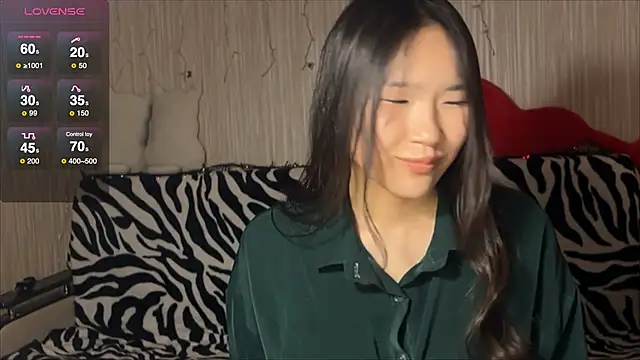 Snapshot of Asian_Vi chatting on March 18, 2025, 10:03 am Asian Vi online show from March 18, 2025, 10:03 am