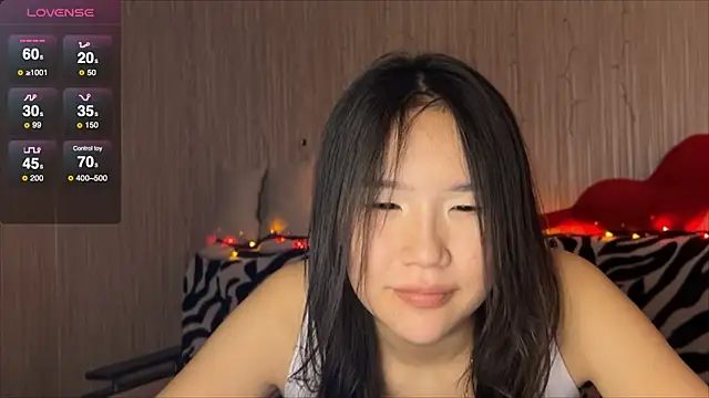 Snapshot of Asian_Vi chatting on March 19, 2025, 10:11 am Asian Vi online show from March 19, 2025, 10:11 am