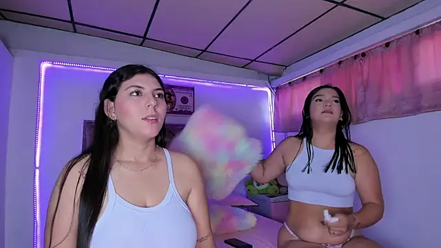 Snapshot of Cristal_Smith20 chatting on October 11, 2025, 12:36 pm Cristal Smith20 online show from October 11, 2025, 12:36 pm