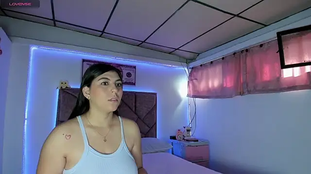 Snapshot of Cristal_Smith20 chatting on November 13, 2025, 12:37 pm Cristal Smith20 online show from November 13, 2025, 12:37 pm