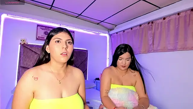 Cristal Smith20 online show from December 2, 2025, 12:49 am