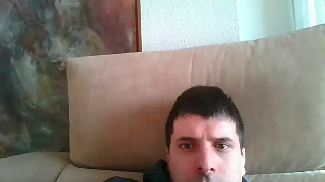 golfoyperro94 online show from February 3, 2026, 3:50 pm