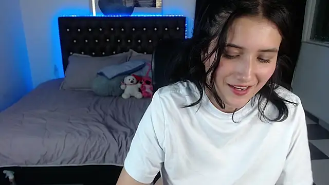 amy royale online show from February 26, 2025, 5:09 am