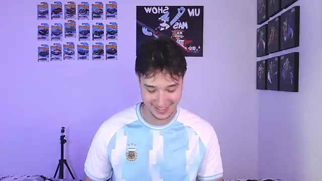 Snapshot of jack_walker190 chatting on February 25, 2026, 1:26 am jack walker190 online show from February 25, 2026, 1:26 am