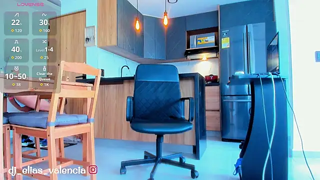 fitnolan online show from February 14, 2026, 5:10 pm