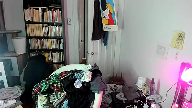 Snapshot of Rosiee69_ chatting on October 4, 2025, 12:25 pm Rosiee69 online show from October 4, 2025, 12:25 pm