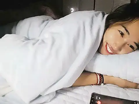 hebe-02 online show from December 2, 2025, 3:51 pm