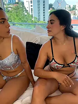 Snapshot of Alice_surprise chatting on October 2, 2025, 9:11 pm Alice surprise online show from October 2, 2025, 9:11 pm