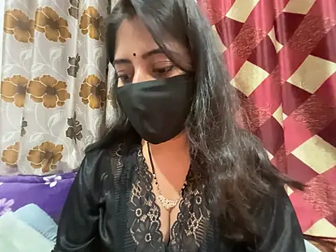 Snapshot of okbent chatting on February 12, 2026, 1:50 pm okbent online show from February 12, 2026, 1:50 pm