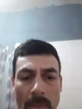 DiscreetEnergy44 online show from February 10, 2026, 3:32 am