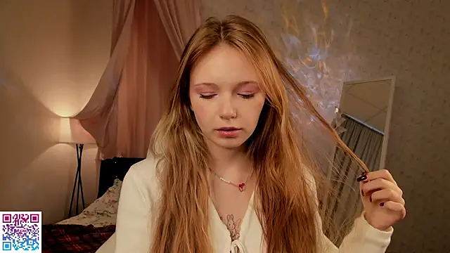 Snapshot of boozekirs_ chatting on October 17, 2025, 3:31 am boozekirs  online show from October 17, 2025, 3:31 am