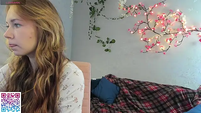 Snapshot of boozekirs_ chatting on October 22, 2025, 3:07 am boozekirs  online show from October 22, 2025, 3:07 am