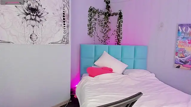 boozekirs  online show from March 23, 2026, 2:59 am