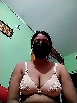 cuteangel9999 online show from March 3, 2025, 4:36 am