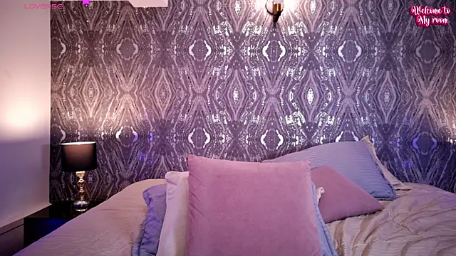 AbellaFox  online show from June 11, 2026, 2:53 am