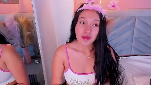 Cristal collinss online show from February 20, 2025, 12:15 pm