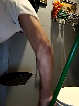 Snapshot of bimexpoexist chatting on October 3, 2025, 10:29 pm bimexpoexist online show from October 3, 2025, 10:29 pm