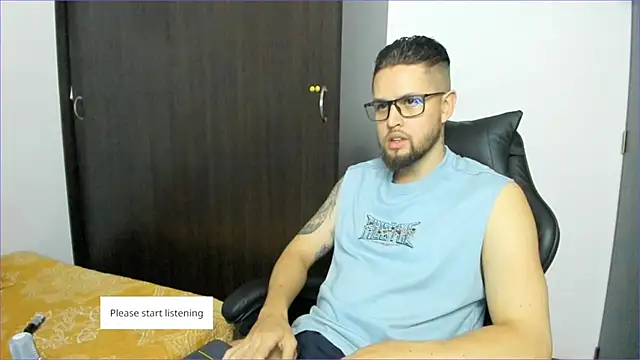 Snapshot of bastianwatson10 chatting on November 4, 2025, 4:17 pm bastianwatson10 online show from November 4, 2025, 4:17 pm