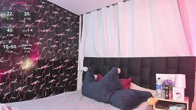 Snapshot of aitana_garcia_ chatting on October 4, 2025, 9:07 am aitana garcia  online show from October 4, 2025, 9:07 am