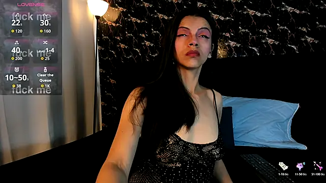 Snapshot of aitana_garcia_ chatting on October 25, 2025, 12:02 pm aitana garcia  online show from October 25, 2025, 12:02 pm