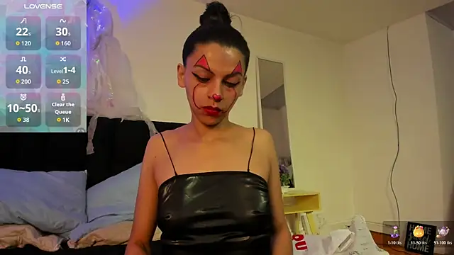 Snapshot of aitana_garcia_ chatting on October 30, 2025, 11:33 am aitana garcia  online show from October 30, 2025, 11:33 am